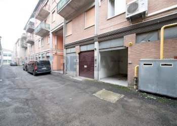 Edificio all\'aperto - Trilocale GALLERIA GONZAGA
 
4, Guastalla - foto 49