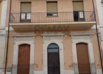 Edificio all\'aperto - Casa indipendente Via Canova
 
4, Rosolini - foto 1