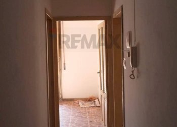 Hall / corridoio - Casa indipendente Via Canova
 
4, Rosolini - foto 7