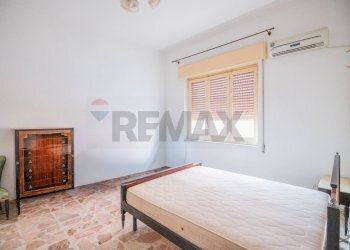 Camera / camera da letto - Casa indipendente Via Roma
 
259-261, Pachino - foto 6