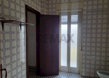 Bagno - Appartamento VIA F CARACCIOLO
 
74, Augusta - foto 4