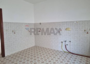 Stanza vuota - Appartamento VIA F CARACCIOLO
 
74, Augusta - foto 5