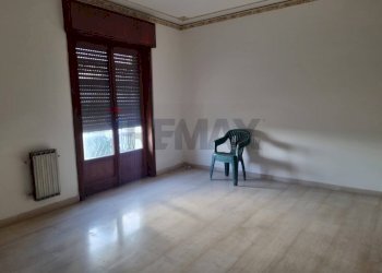 Stanza vuota - Appartamento VIA F CARACCIOLO
 
74, Augusta - foto 6