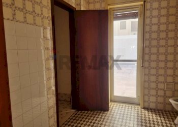 Bagno - Appartamento Via F. Caracciolo
 
74, Augusta - foto 6