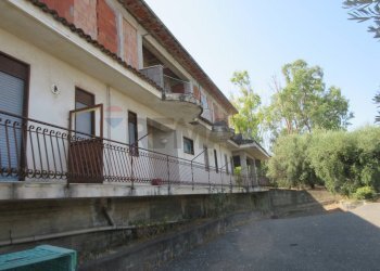 Edificio all\'aperto - Villa reysol
 
s.n.c., Augusta - foto 8