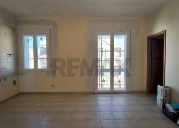 Stanza vuota - Quadrilocale via Monte Bianco
 
14, Siracusa - foto 2