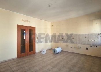 Stanza vuota - Quadrilocale via Monte Bianco
 
14, Siracusa - foto 14