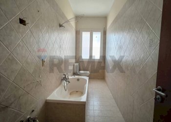 Bagno - Quadrilocale via Monte Bianco
 
14, Siracusa - foto 26