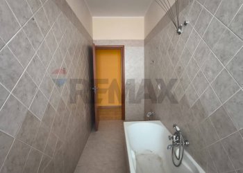 Bagno - Quadrilocale via Monte Bianco
 
14, Siracusa - foto 27