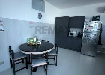 Sala da pranzo - Trilocale Via Ciccio Carrà Trigali
 
3, Lentini - foto 8