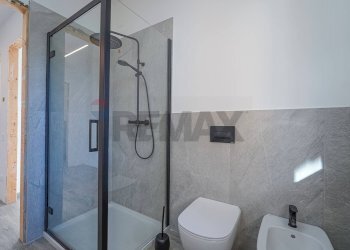 Bagno - Three-room apartment Via Scotti
 
19, Mapello - photo 40