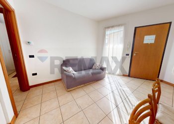 Soggiorno - Bilocale VIA FORNACE
 
34, Costabissara - foto 9