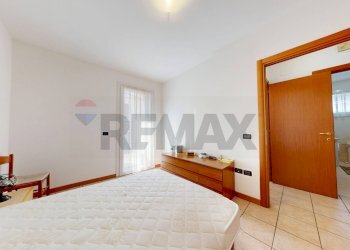 Camera / camera da letto - Bilocale VIA FORNACE
 
34, Costabissara - foto 11