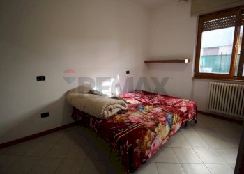 Camera / camera da letto - Trilocale via verdi
 
10, Ponte San Pietro - foto 9