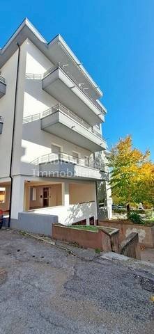 Foto 2 - Quadrilocale Via verrotti, Penne - foto 2