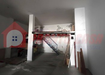 Foto 7 - Box Via Della Repubblica
 
66, Ischitella - photo 7