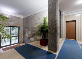 Ricezione / Lobby - Bilocale Via Francesco Reina
6, Milano - foto 4