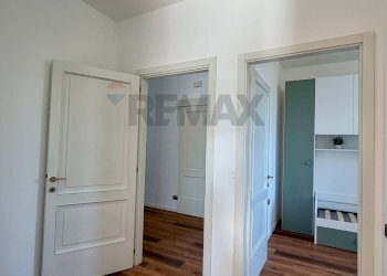 Hall / corridoio - Trilocale via Alessandro volta
 
32, Gallarate - foto 29