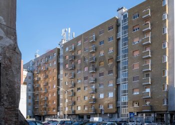 Edificio all\'aperto - Bilocale Piazza Giuseppe di Vittorio
 
2, San Giuliano Milanese - foto 24