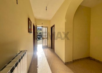 Hall / corridoio - Casa semi indipendente Benevento - foto 5