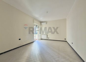 Stanza vuota - Bilocale Via Gabriele Jannelli
 
45, Napoli - foto 5