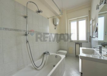 Bagno - Bilocale Via Gabriele Jannelli
 
45, Napoli - foto 15