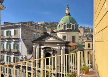Casa all\'aperto - Trilocale Via Tommaso Caravita
 
6, Napoli - foto 2