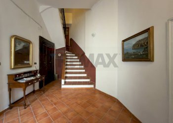 Scale - Trilocale Via Tommaso Caravita
 
6, Napoli - foto 6