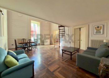 Sala da pranzo - Trilocale Via Tommaso Caravita
 
6, Napoli - foto 13