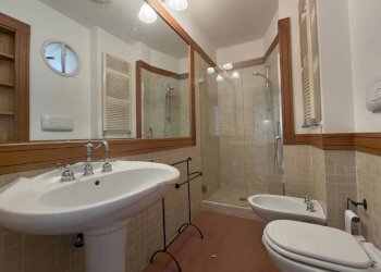 Bagno - Trilocale Via Tommaso Caravita
 
6, Napoli - foto 18