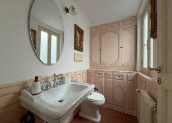 Bagno - Trilocale Via Tommaso Caravita
 
6, Napoli - foto 19