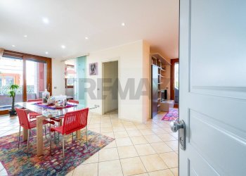 Sala da pranzo - Appartamento Via Martiri Della Liberazione
 
34, Parma - foto 13