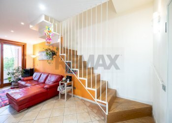 Scale - Appartamento Via Martiri Della Liberazione
 
34, Parma - foto 24