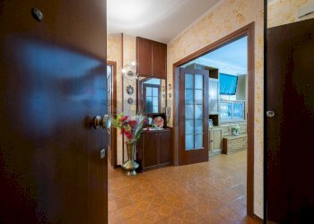 Hall / corridoio - Quadrilocale Via Torrente Bardea
 
11, Parma - foto 2