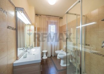 Bagno - Quadrilocale Via Torrente Bardea
 
11, Parma - foto 20