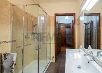 Bagno - Quadrilocale Via Torrente Bardea
 
11, Parma - foto 23