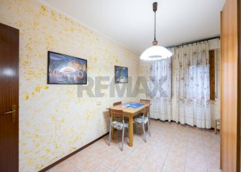 Sala da pranzo - Quadrilocale Via Torrente Bardea
 
11, Parma - foto 34