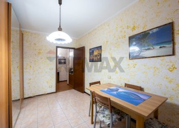 Sala da pranzo - Quadrilocale Via Torrente Bardea
 
11, Parma - foto 35