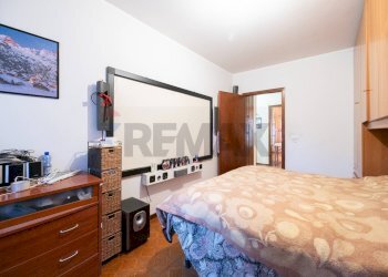 Camera / camera da letto - Quadrilocale Via Torrente Bardea
 
11, Parma - foto 38