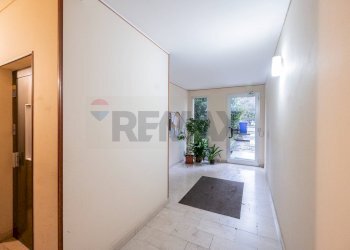 Ricezione / Lobby - Quadrilocale Via Torrente Bardea
 
11, Parma - foto 47