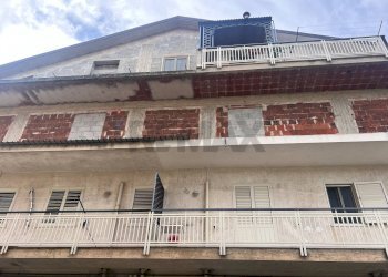 Edificio all\'aperto - Quadrilocale VIA AMEDEO AVOGRADO
 
5, Marineo - foto 2