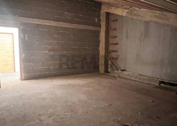 Stanza vuota - Quadrilocale VIA AMEDEO AVOGRADO
 
5, Marineo - foto 18