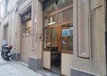 Edificio all\'aperto - Shop VIA POLA
 
7, Palermo - photo 1