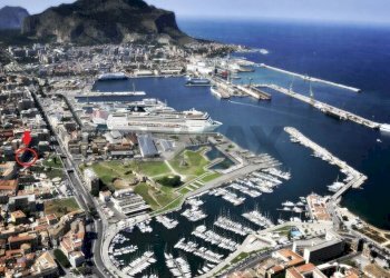 Vista dell\'acqua - Shop PIAZZA XIII VITTIME
 
26, Palermo - photo 27