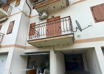 Foto 20 - Trilocale Via Giacomo Leopardi
 
5, Fiastra - foto 20