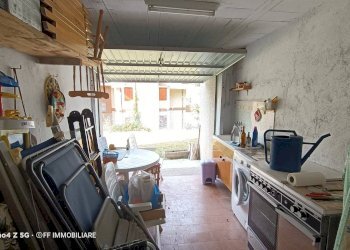 Foto 22 - Trilocale Via Giacomo Leopardi
 
5, Fiastra - foto 22