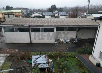 Edificio all\'aperto - Capannone via monte rosa, Oleggio Castello - foto 7