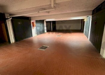 Parcheggio - Box via Roma
 
60, Stresa - foto 4