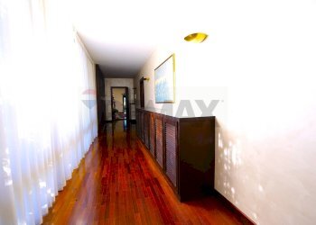 Hall / corridoio - Villa sempione
 
13, Arsago Seprio - foto 17