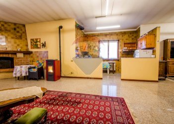 Cucina - Villa Via Riale
 
8, Castelletto Sopra Ticino - foto 24